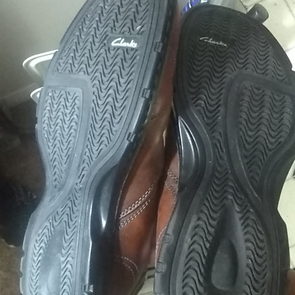 CLARKS - Picture 3 of 6